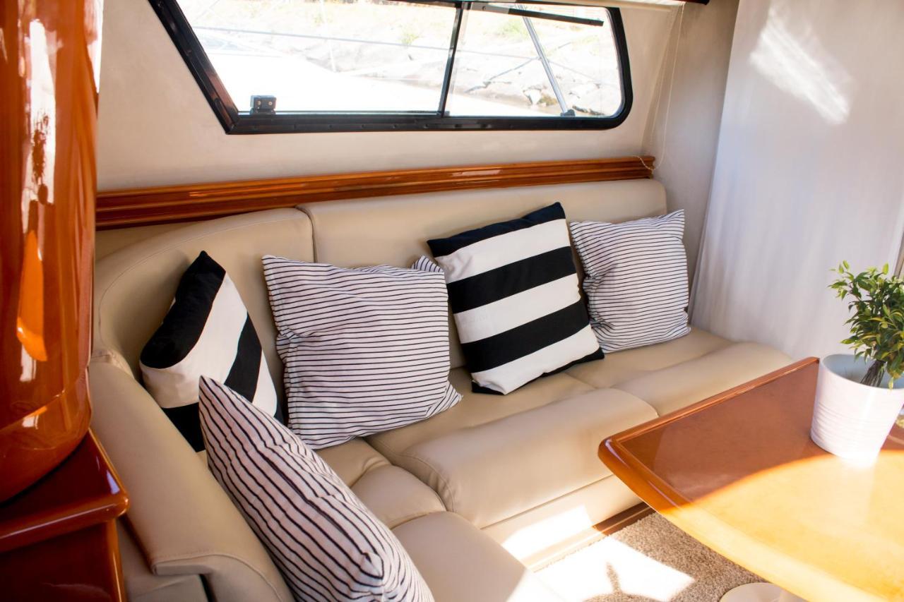 Отель Aquadouro Yacht Radames - Sleep Boat Experience Каштелу-ди-Пайва Экстерьер фото